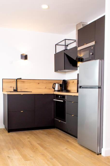 Perle D'evasion - Cinema Privee - 15 Minutes Paris Apartment *
